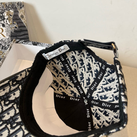 Dior | Oblique Monogram Baseball Cap | Black / White