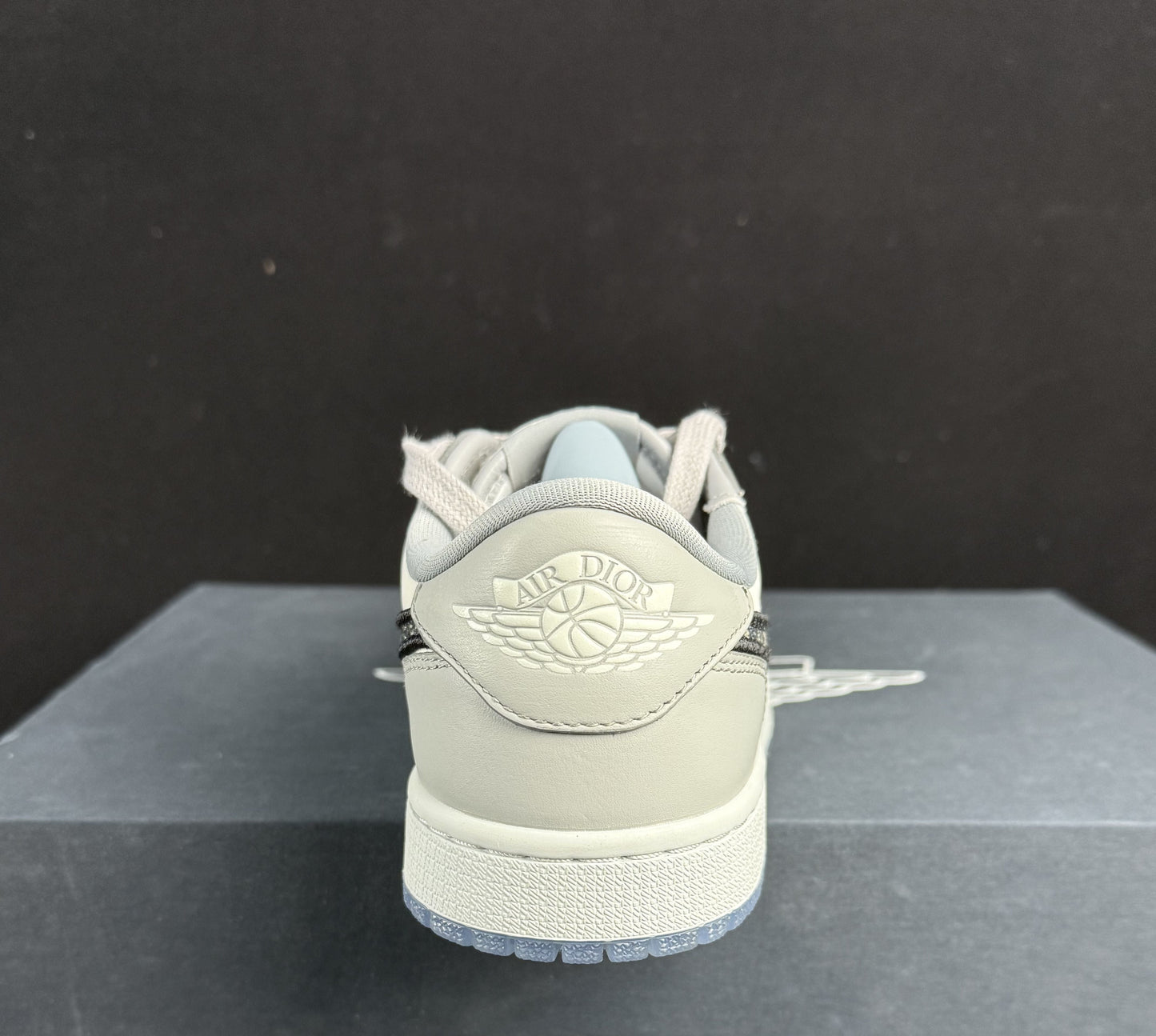 Dior x Air Jordan 1 Low | White / Grey