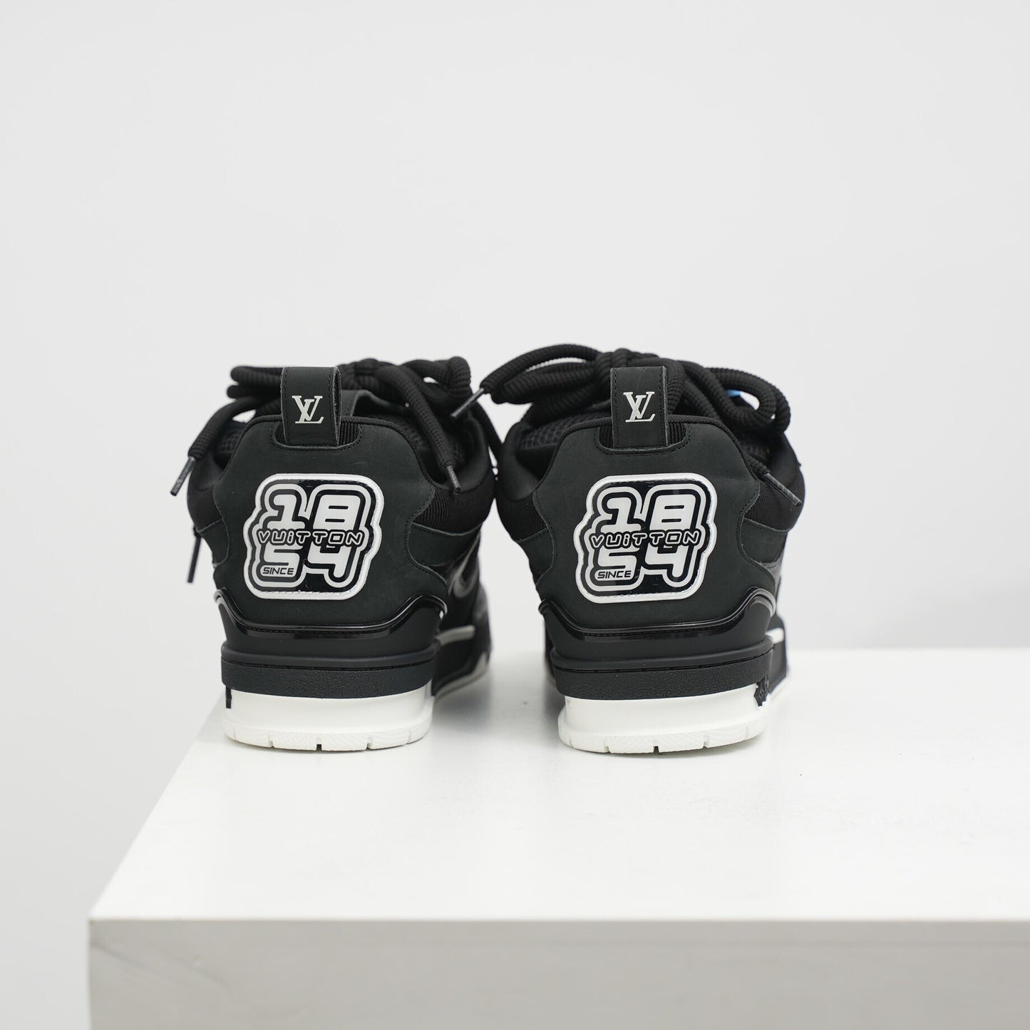 Louis Vuitton | Skate Sneaker Black Monogram Flower
