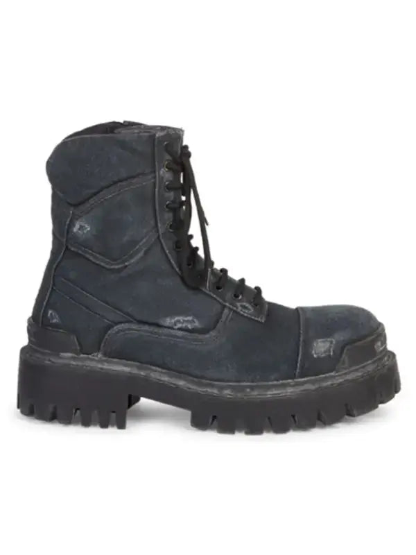 Balenciaga
Men's combat stike boot in Black Balenciaga