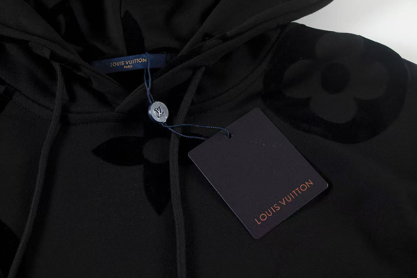 Louis Vuitton | Monogram Pattern Hoodie in Black