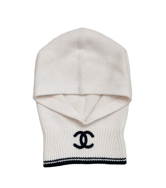 Chanel | Knit Beanie & Scarf Set | Black or White