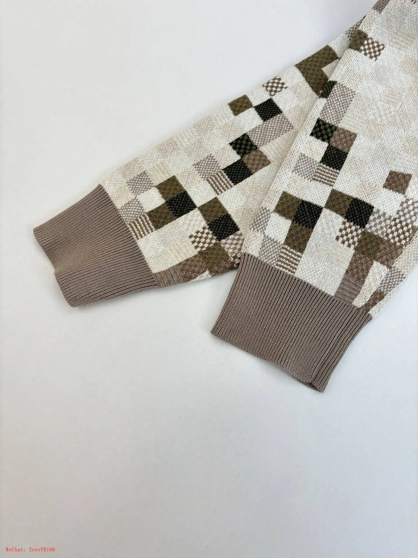 Louis Vuitton | Monogram Pixel Knit Sweater Beige Louis Vuitton