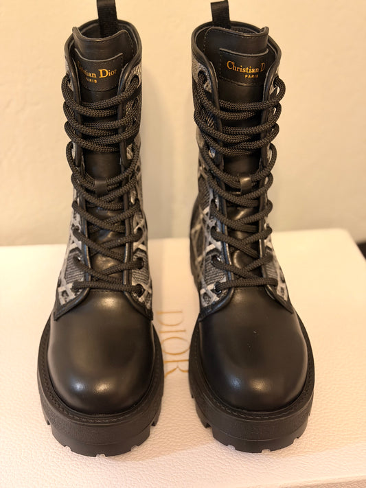 Dior | D-Major Ankle Boots | Black Cannage Tweed