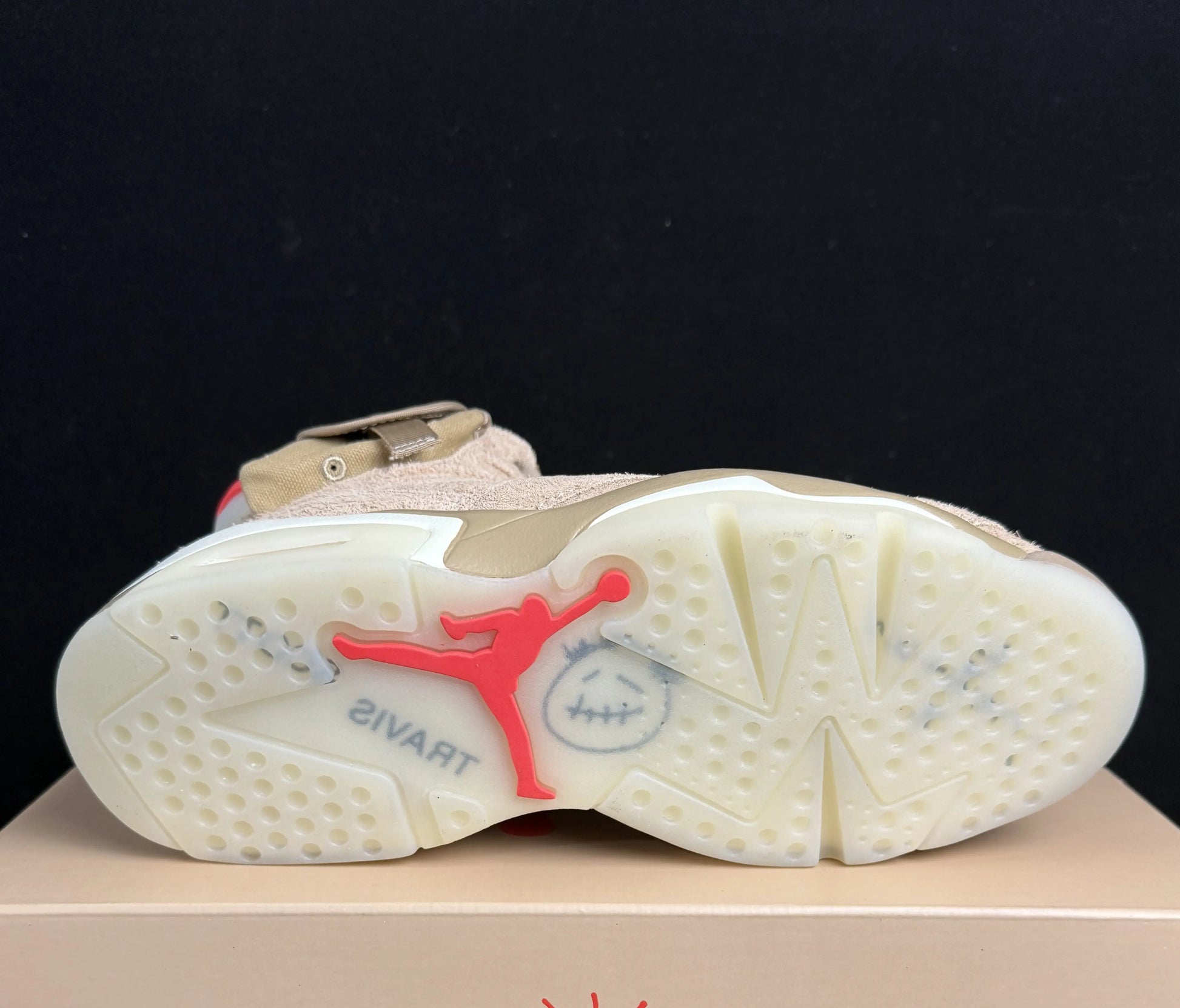 Air Jordan x Travis Scott 6 Retro “British Khaki” Sneakers Air Jordan x Travis Scott