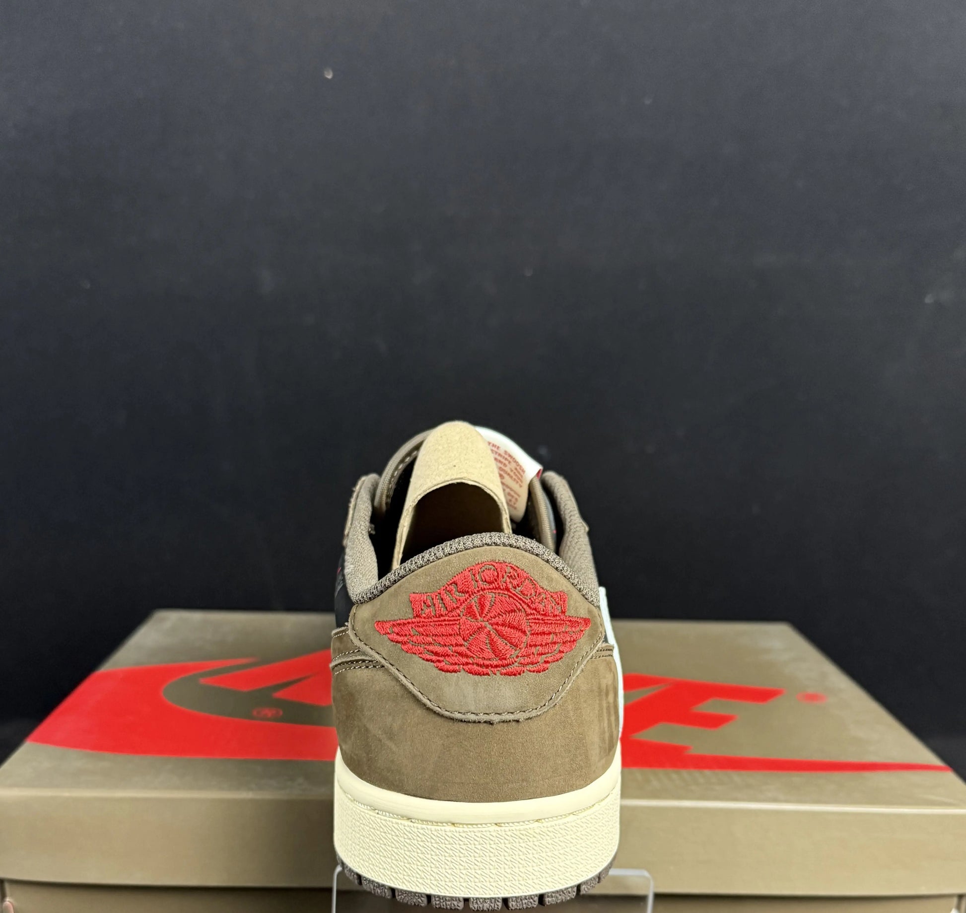 Air Jordan 1 Retro High OG “Mocha” UndergroundDesignerPlug