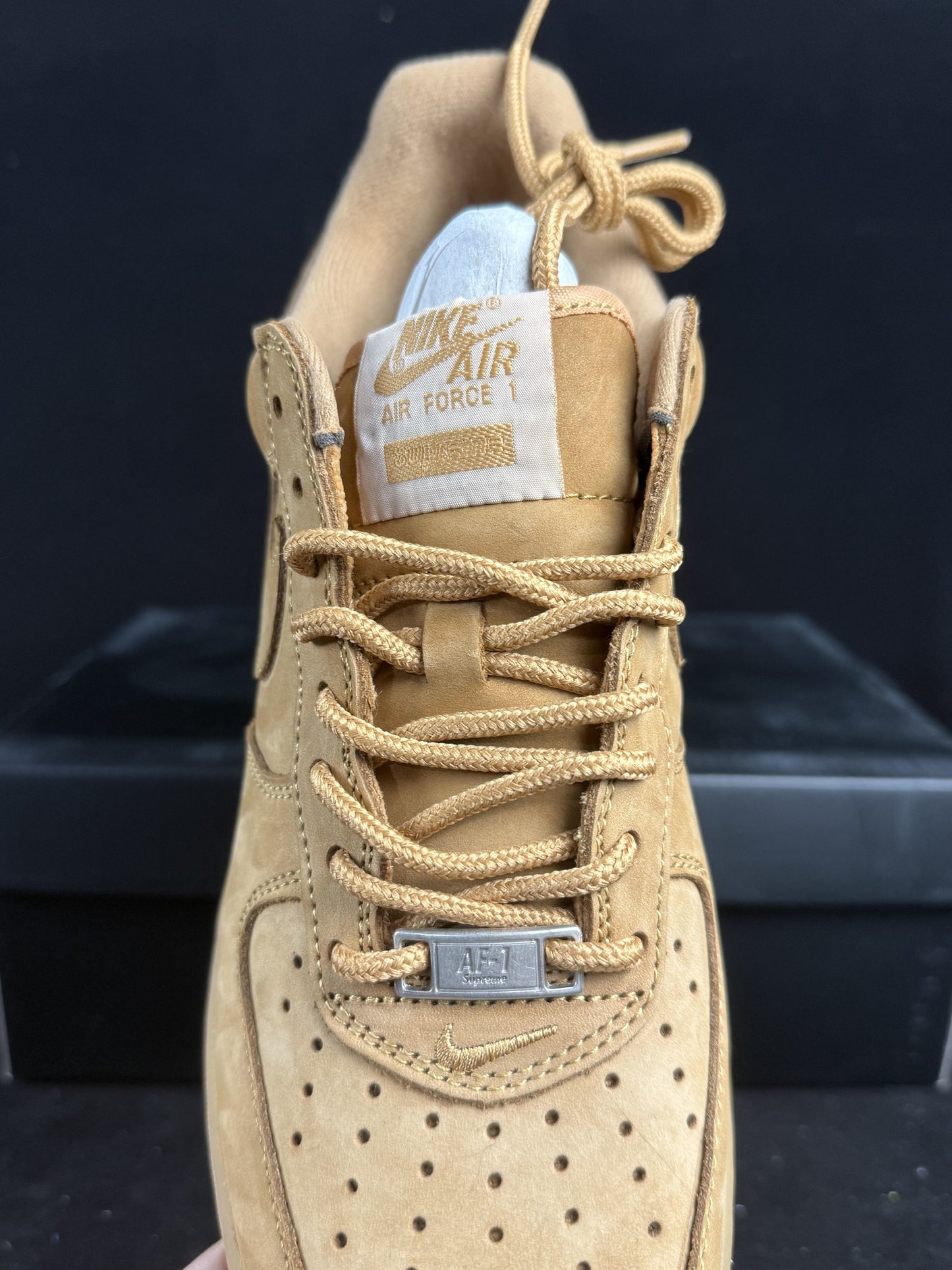 Supreme x Nike Air Force 1 Low | Tan
