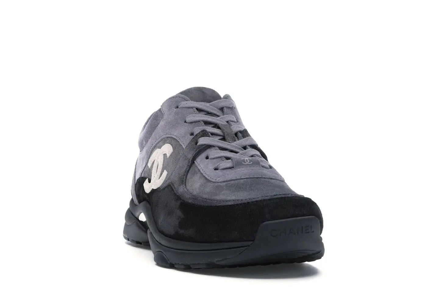 Chanel | CC Low Top Trainers | Gray Chanel