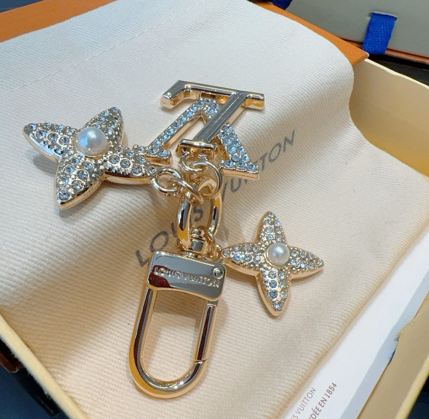 Louis Vuitton | Micro Charms LV Iconic Key Holder