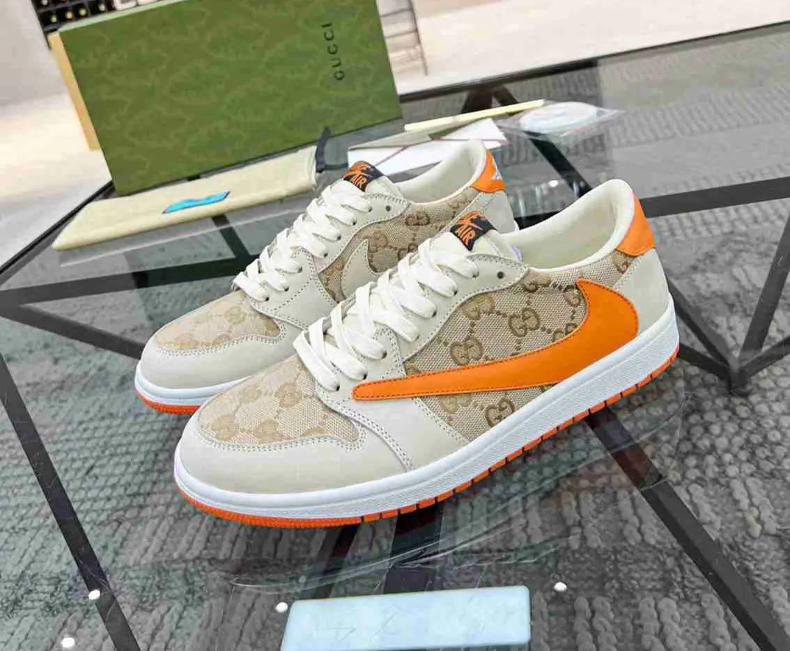 Gucci | Orange Swoosh Low-Top Sneakers | Beige GG Canvas Gucci