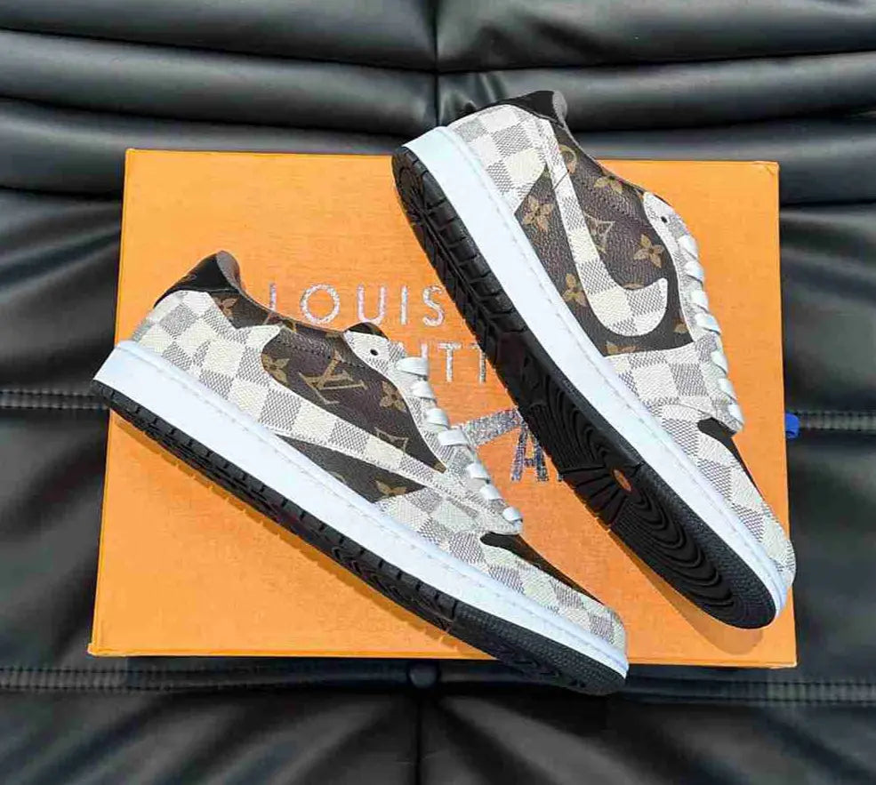 Louis Vuitton | Damier Low-Top Sneakers | Monogram Swoosh Louis Vuitton