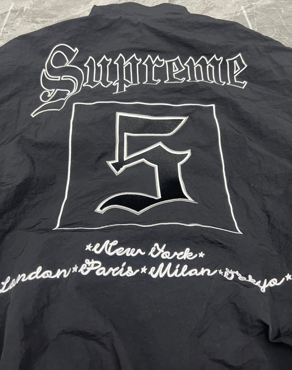 Supreme | Gothic 5 Logo Jacket | Black & White