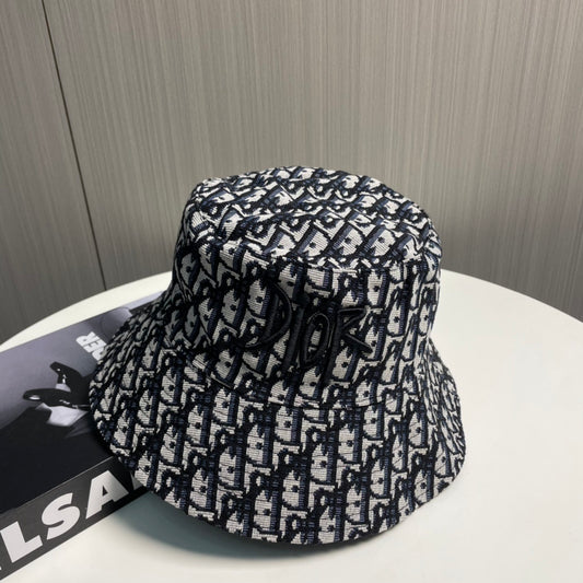 Dior | Reversible Bucket Hat | Black & Oblique Jacquard