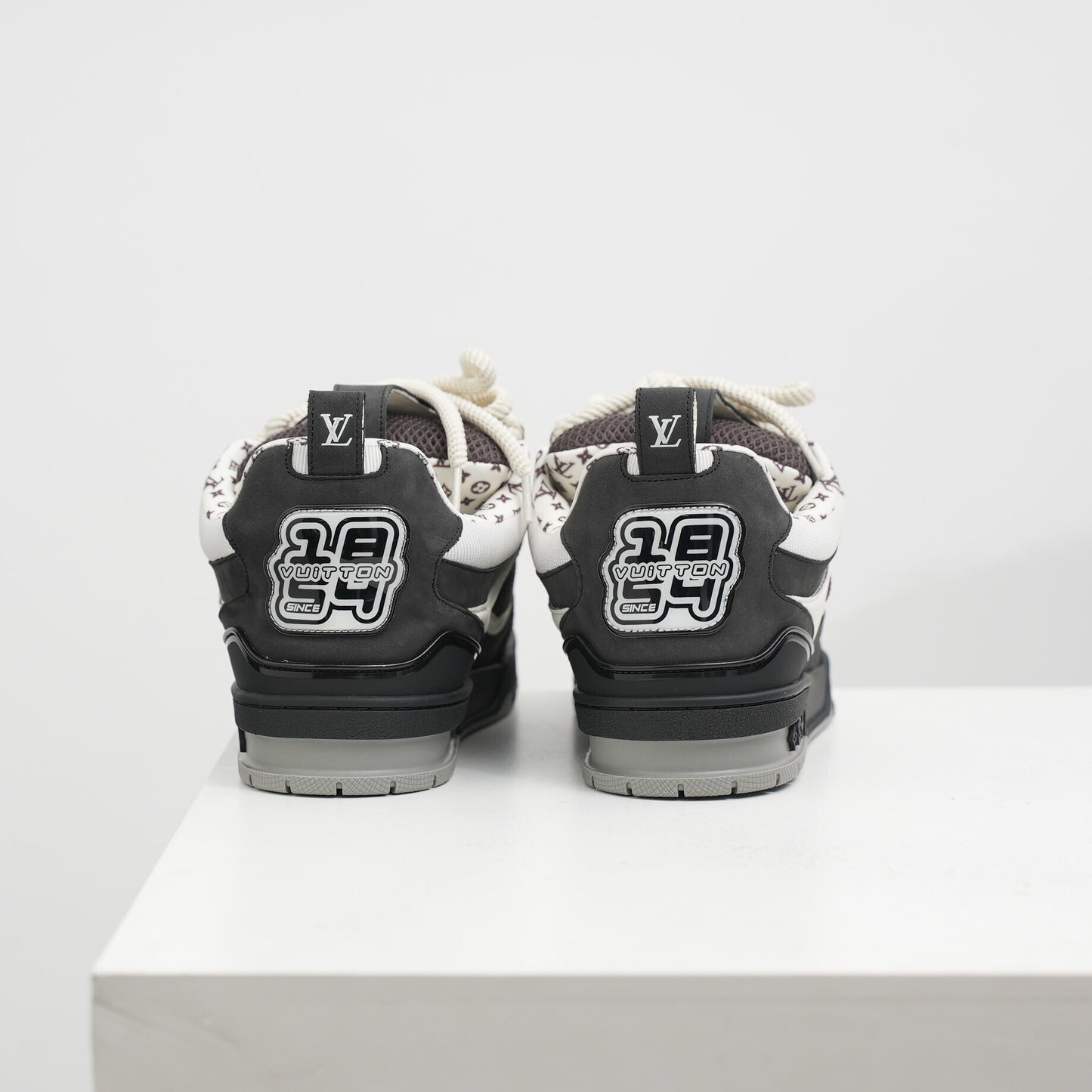 Louis Vuitton | Skate Sneaker Black & White Monogram Flower