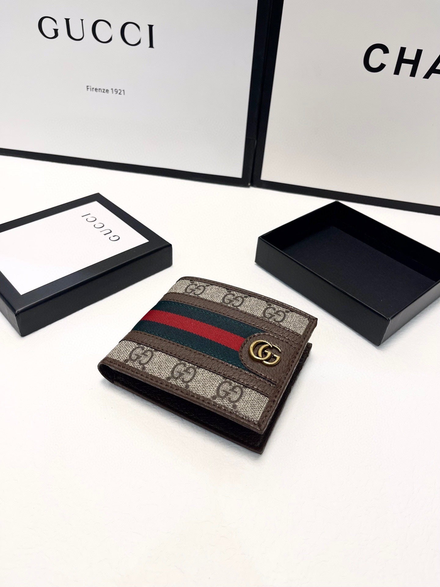 Gucci | GG Supreme Web Wallet | Brown Canvas with Stripe