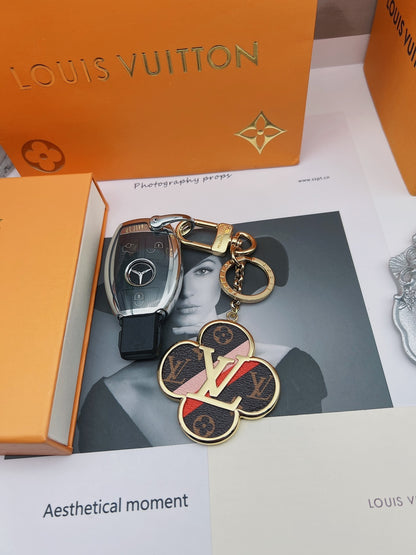 Louis Vuitton | Fleur Ball Bag Charm