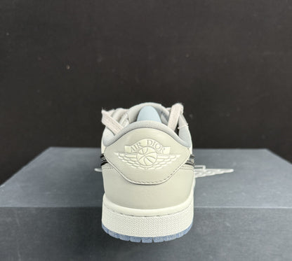 Dior x Air Jordan 1 Low | White / Grey