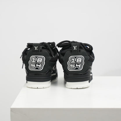 Louis Vuitton | Skate Sneaker Black Monogram Flower