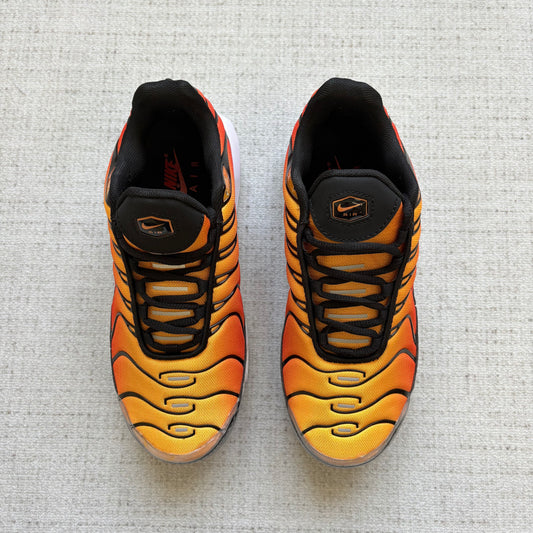 Nike Air Max Plus | Tiger Orange Black Gradient