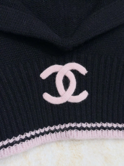 Chanel | Knit Beanie & Scarf Set | Black or White