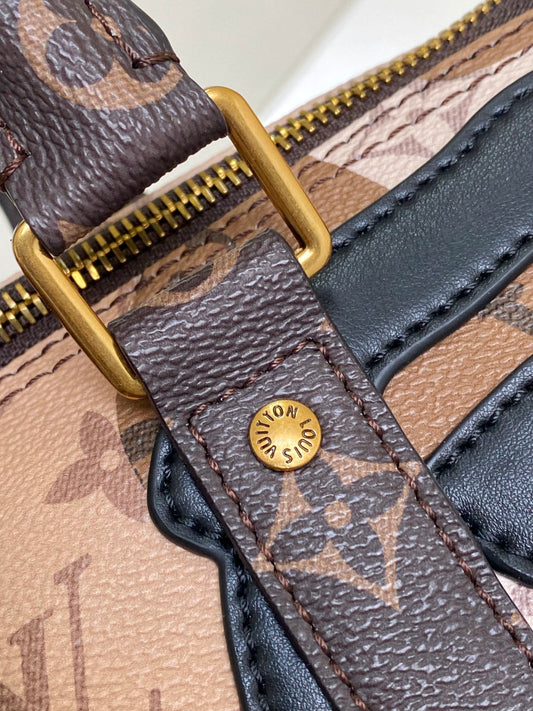 Louis Vuitton x KidSuper | Keepall Bandoulière 25 Monogram Portrait 2023