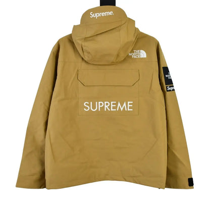 Supreme x The North Face | Utility Pocket Jacket | Pink Camo & Black & Beige Supreme x North Face