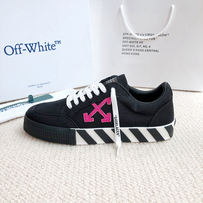 Off-White | Vulc Low Sneakers | Black Purple