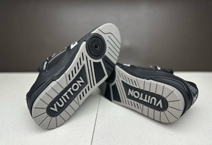 Louis Vuitton | LV Trainer Sneakers | Black Edition