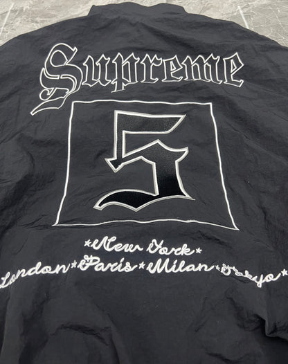 Supreme | Gothic 5 Logo Jacket | Black & White