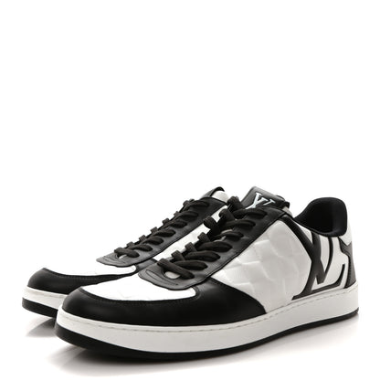 Louis Vuitton | Maxi Damier Rivoli Sneakers | Black/White Edition
