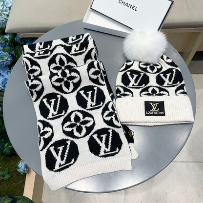 Louis Vuitton | Monogram Knit Beanie & Scarf Set | Black / White (Pom Beanie)