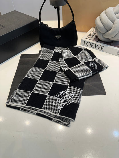 Louis Vuitton | Damier Knit Beanie & Scarf Set | Black & Grey